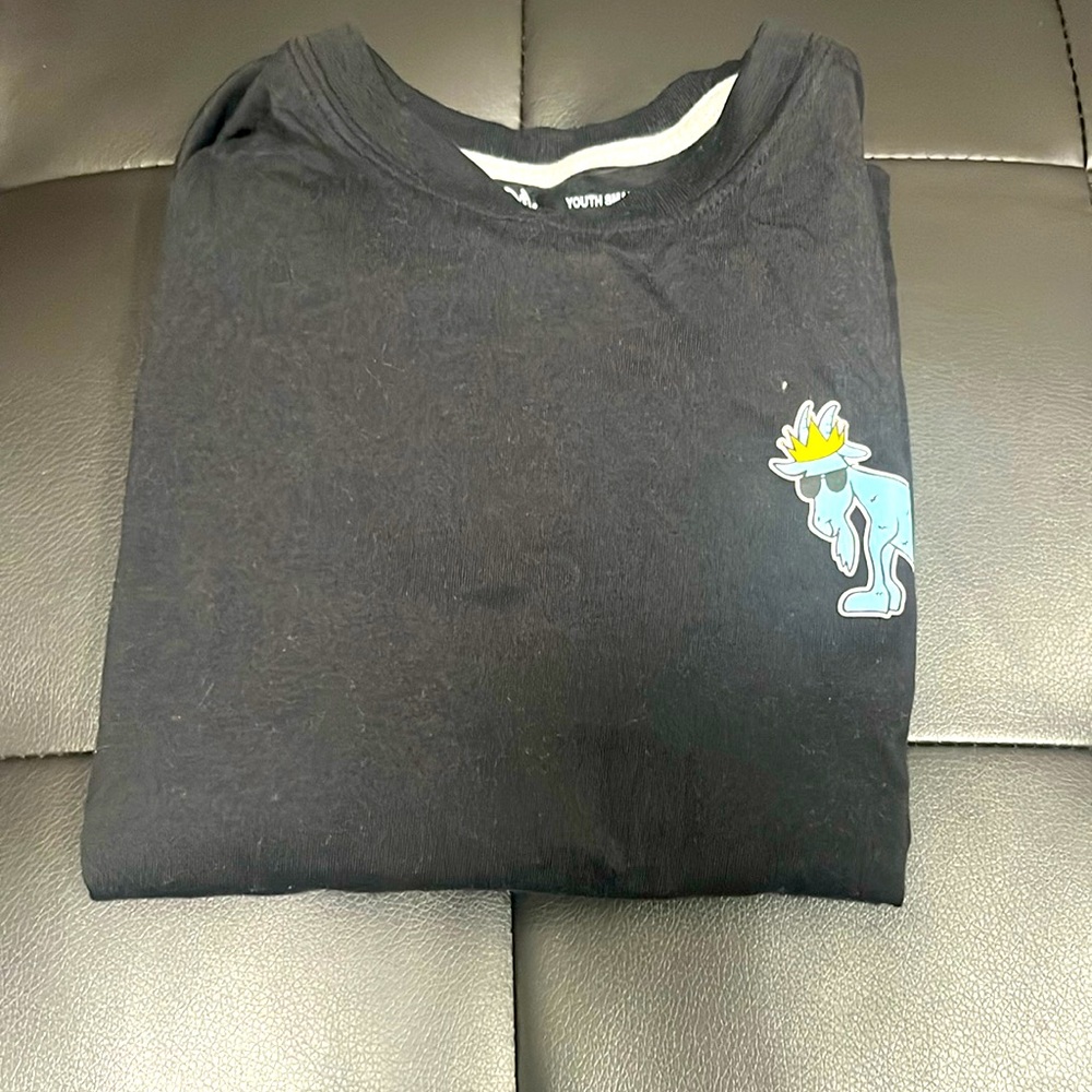 Black “goats hang out on top” long sleeve size youth small.